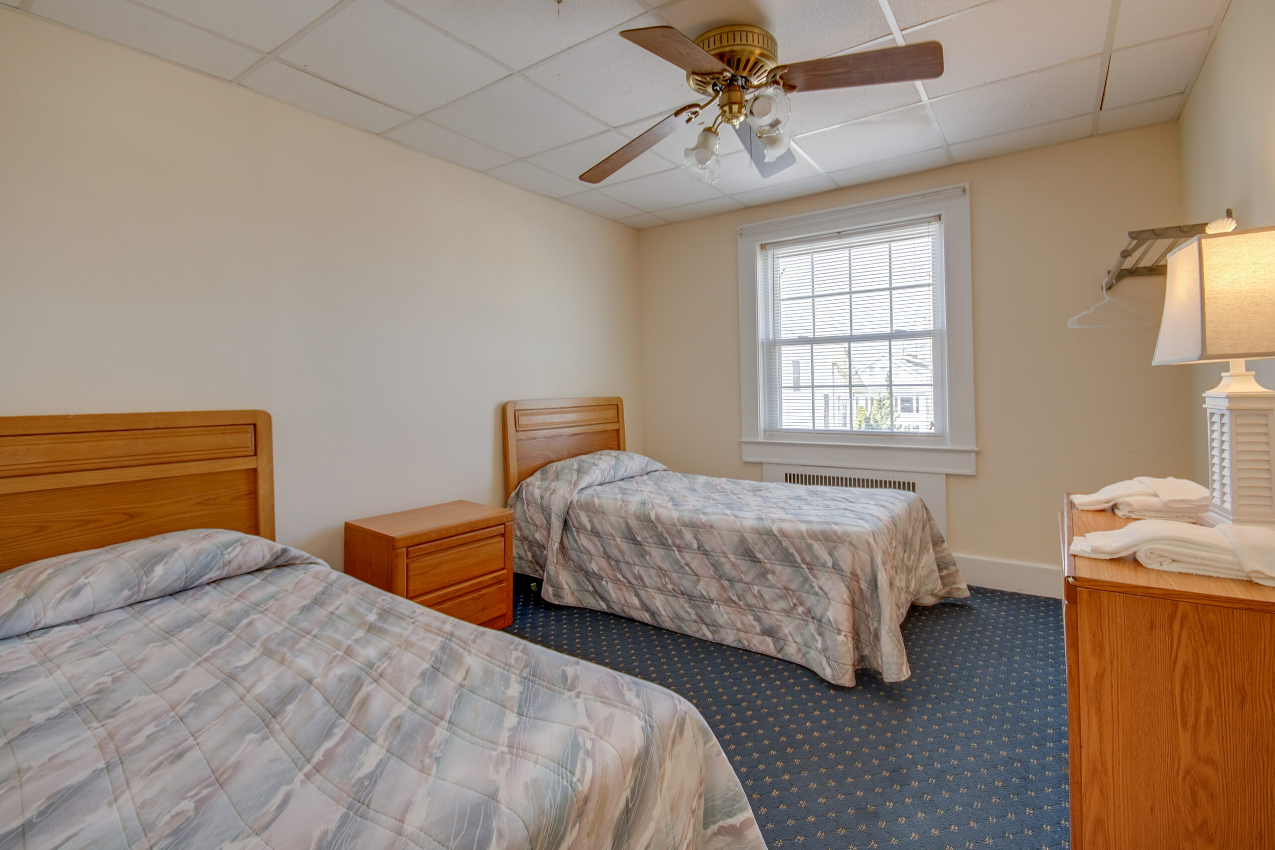unit 102 double bed room
